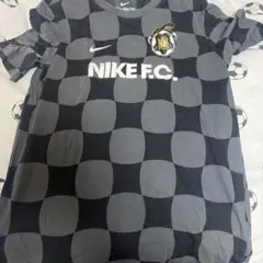 Item thumbnail for item 4e27ddf7-70ed-47b7-ad1a-8f7944120d92