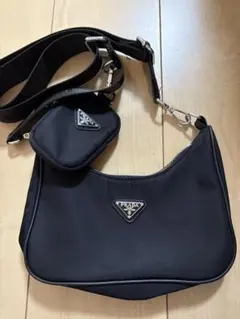 プラダノベルティ ブラック ナイロン ショルダーバッグ ポーチ付き
