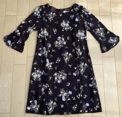 ⭐︎新品⭐︎ ミッシュマッシュ　花柄ワンピース　袖フレア