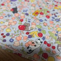 50×100　猫　花　フルーツ　水色　コットンこばやし　薄手　生地　はぎれ