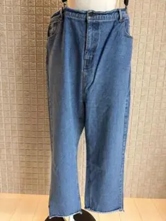 PUNYUS！デニムパンツのサムネイル