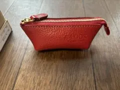 【新品未使用】レザー製小型ポーチ 小物入れ　小銭入れ ピルケース 赤