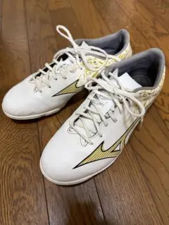 Mizuno アルファ　トレーニングシューズ　ホワイト/ゴールド　26cm