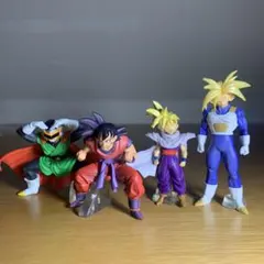 ドラゴンボールHG 4体セット 悟空、悟飯、トランクス、グレートサイヤマン