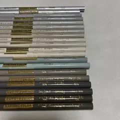 色鉛筆【カリスマカラー】70色 バラ　廃盤品 色鉛筆【カリスマカラー】70色 バラ 廃盤品 - メルカリ