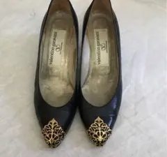 VALENTINO GARAVANI 牛革パンプス