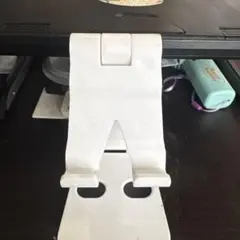 調整可能なホワイトスマホスタンド