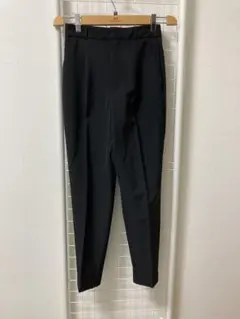 GU ストレッチテーパードパンツ ブラック Sサイズ