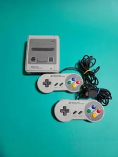 任天堂 スーパーファミコンミニ本体　コントローラー付属
