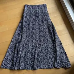 COLONY2139 ロングスカート　黒　花柄