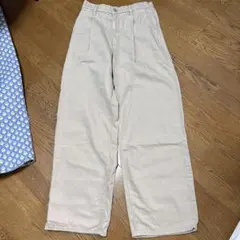 UNIQLOドレープデニムタックパンツ