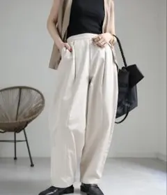 ap retro カーブボリュームパンツ バレルレッグパンツ アイボリー