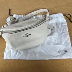 COACH ホワイトレザーショルダーバッグ