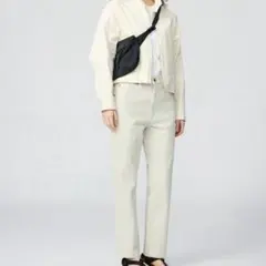 UNIQLO U ハイライズレギュラージーンズ ナチュラル 24