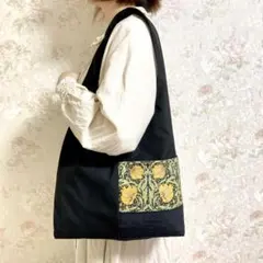 超撥水ナイロン素材×ピンパーネル　こだわりワンショルダーバッグ　外ポケットが便利