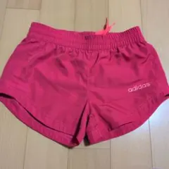adidas ピンク ショートパンツ 140