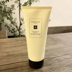 ジョーマローン イングリッシュペアー&フリージア シャワージェル