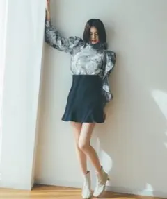 未使用タグ付き SNIDEL フレアーミニスカショーパン BLK