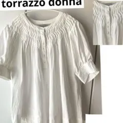 【美品】TORRAZZO DONNA　トラッツォドンナ　ビーガンシルク　ブラウスのサムネイル