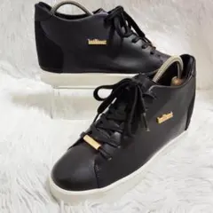 インヒール スニーカー