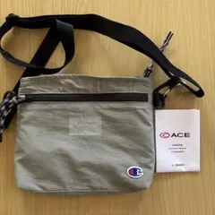 Champion チャンピオン サコッシュ カーキ
