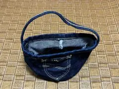 Item thumbnail for item 5492cbb0-746d-48e1-834e-28f7e2ddd8c1