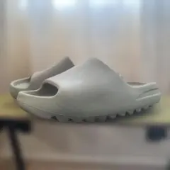 Item thumbnail for item 2d591e5a-7853-4771-af03-618283bd0284