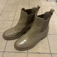 COLE HAAN ショートブーツ 防水ベージュ　38.5のサムネイル