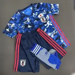 サッカーユニフォーム4点セット　120~130cm