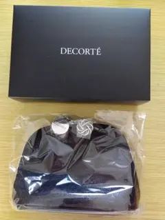DECORTE　ブラックポーチ