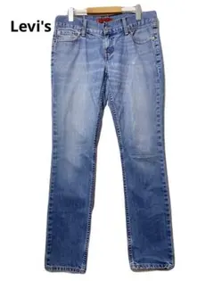 ● Levi's Patty Anne スクエアカットスリム ストレート デニム