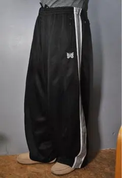 2025年最新】ニードルス トラックパンツ ブラック ホワイトの