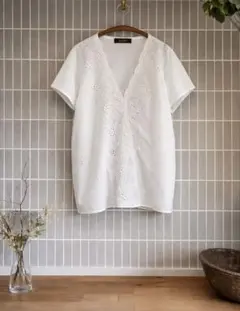 ナノユニバース　ブラウス　レース　スカラップ刺繍