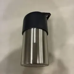 冷やしたまま持ち運べるペットボトル用保冷ホルダー