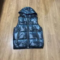 ダウンベスト　フード取り外し可