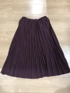 美品UNIQLO Ｍサイズ　プリーツスカート