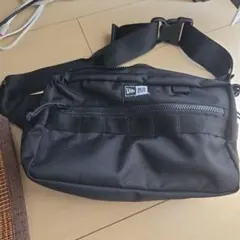 NEW ERA ウエストバッグ ボディバッグ ブラックのサムネイル