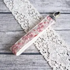 ハンドストラップ*2.5cm幅*インド刺繍×レッド