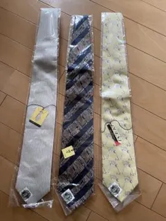 【大特価】✨未使用品✨ネクタイ3本セット ✨シルバー ✨ネイビー ✨イエロー