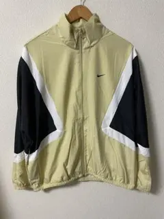 【Ｌサイズ】新品未使用　NIKE上下セットアップ　ウーブン　バスケ　ベージュ