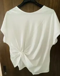 【新品未使用品】新作SUKALA アシンメトリードレープTee