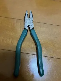 Item thumbnail for item 5fc2371e-136a-4166-bd5e-ca2ebe1fabc0