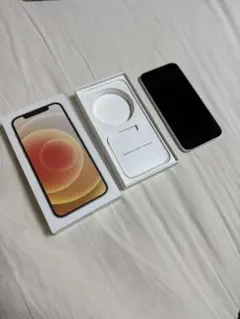 Apple iPhone 12 64GB ホワイト　美品