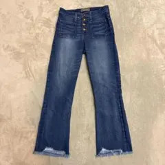 Item thumbnail for item bf739e1d-8183-4a96-a139-7fd5eeee36ec