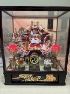 【1点限り】大人気 五月人形 兜 ガラスケース入り 高級品 男の子 鯉のぼり 1点限り】大人気 五月人形 兜 ガラスケース入り 高級品 男の子
