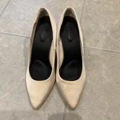 メタルルージュ　ベージュ ポインテッドトゥ ハイヒール