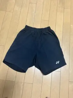 ヨネックス　黒ハーフパンツ