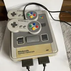 【ジャンク品】任天堂スーパーファミコン（ケーブルなし本体とコントローラーのみ）