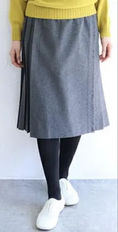 【新品未使用】 O'NEIL OF DUBLINミディアム丈キルトスカート