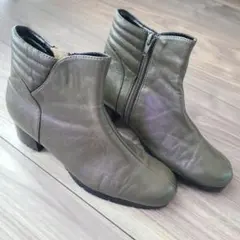 オリーブグリーン レザー ブーティ23㎝